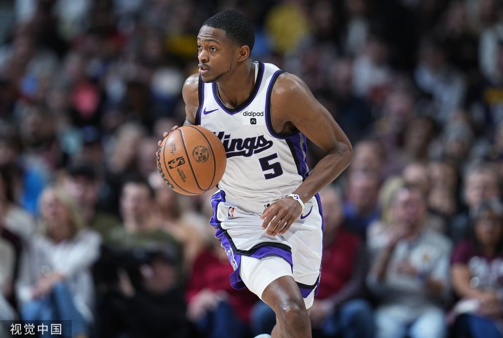 借助现代技 借助现代技